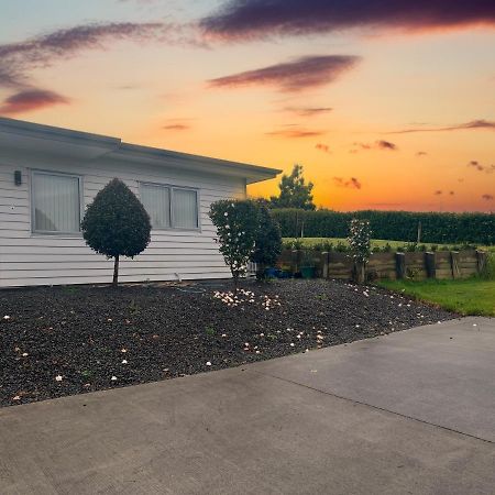 Cross Roads Apartment Pokeno Bagian luar foto